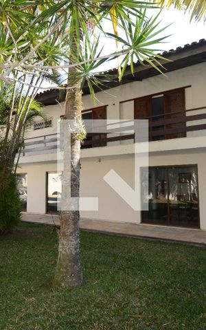 Casa à venda com 747m², 4 quartos e 6 vagasQuintal