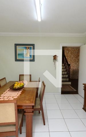 Casa à venda com 747m², 4 quartos e 6 vagasCopa