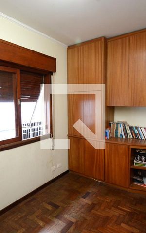 Casa à venda com 747m², 4 quartos e 6 vagasEscritório