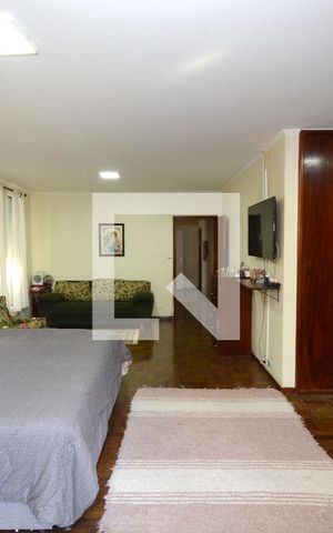 Casa à venda com 747m², 4 quartos e 6 vagasSuíte master