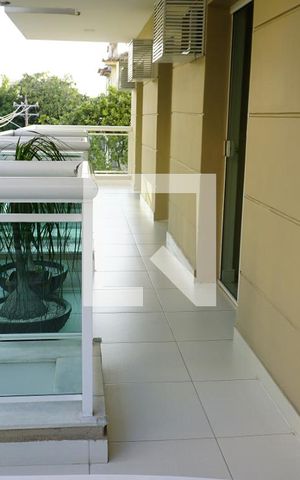 Apartamento à venda com 155m², 3 quartos e 2 vagasVaranda - Sala - Quartos