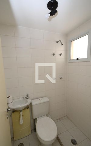 Apartamento para alugar com 136m², 4 quartos e 2 vagasBanheiro de serviço