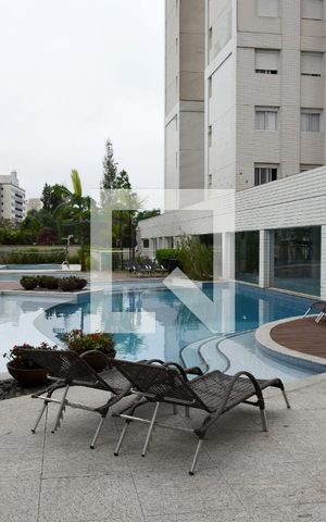Apartamento para alugar com 136m², 4 quartos e 2 vagasÁrea comum - Piscina