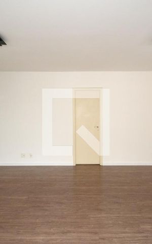 Apartamento para alugar com 136m², 4 quartos e 2 vagasSala