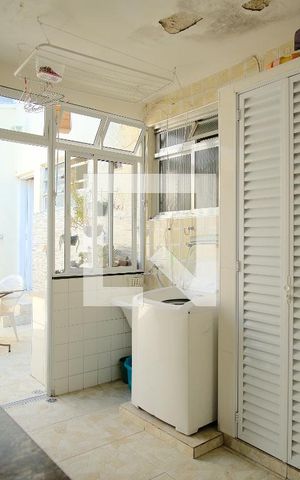Casa à venda com 149m², 5 quartos e 2 vagasÁrea de Serviço
