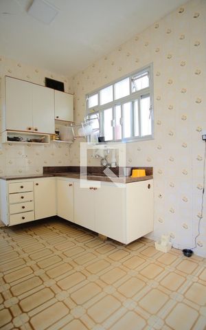 Casa à venda com 149m², 5 quartos e 2 vagasCozinha