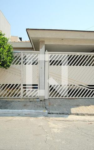 Casa à venda com 149m², 5 quartos e 2 vagasFachada