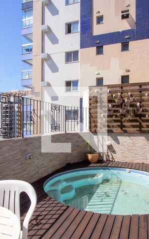 Apartamento à venda com 240m², 3 quartos e 2 vagas Apartamento à venda com 240m², 3 quartos e 2 vagasTerraço