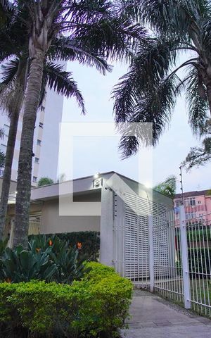 Apartamento à venda com 100m², 3 quartos e 2 vagasFachada e portaria
