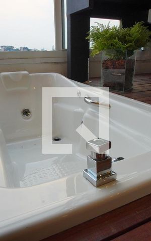 Apartamento à venda com 100m², 3 quartos e 2 vagasSala - Banheira