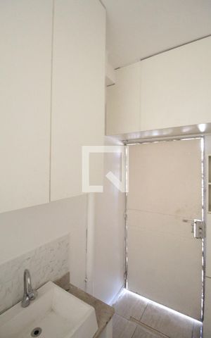 Apartamento para alugar com 90m², 2 quartos e 1 vagaCozinha e Área de Serviço