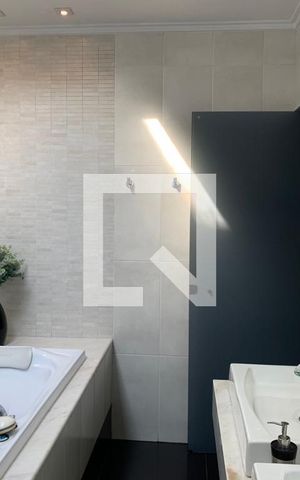 Casa à venda com 248m², 5 quartos e 3 vagas