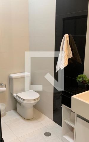 Casa à venda com 248m², 5 quartos e 3 vagas