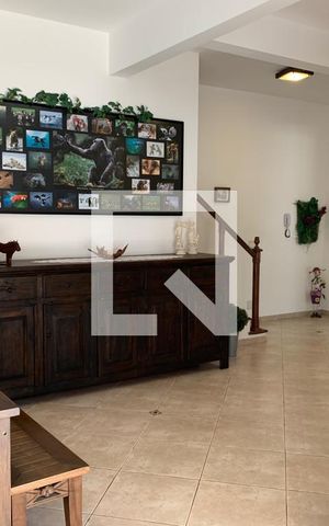 Casa à venda com 248m², 5 quartos e 3 vagas