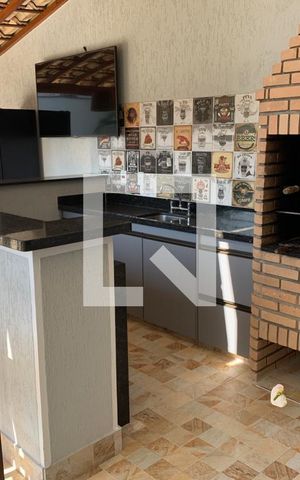 Casa à venda com 248m², 5 quartos e 3 vagas