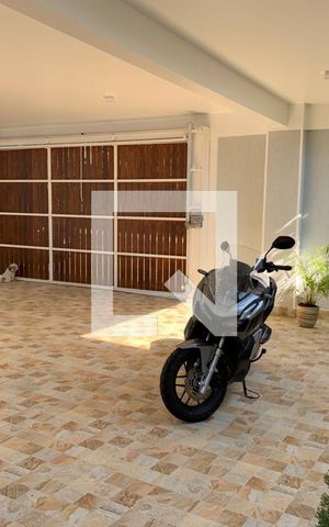 Casa à venda com 248m², 5 quartos e 3 vagas