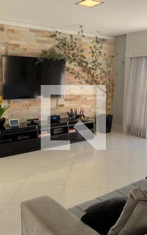 Casa à venda com 248m², 5 quartos e 3 vagas