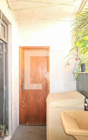 Apartamento à venda com 107m², 3 quartos e 1 vagaÁrea de Serviço