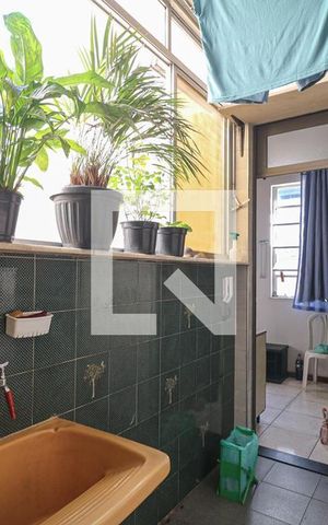 Apartamento à venda com 107m², 3 quartos e 1 vagaÁrea de Serviço