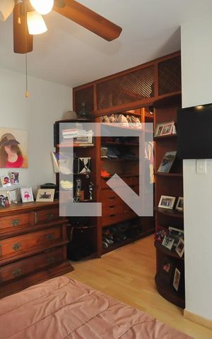 Apartamento à venda com 190m², 4 quartos e 3 vagas Apartamento à venda com 190m², 4 quartos e 3 vagasSuíte 4