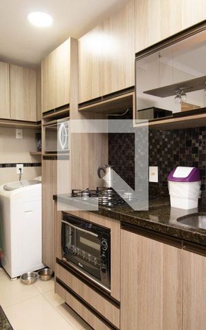 Apartamento à venda com 40m², 1 quarto e sem vaga Apartamento à venda com 40m², 1 quarto e sem vagaCozinha e Área de Serviço