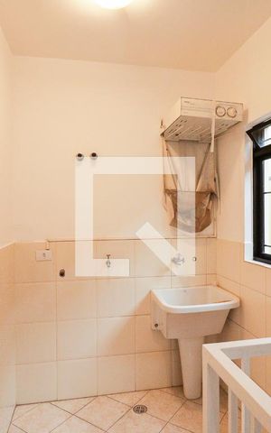 Casa para alugar com 241m², 3 quartos e 4 vagasÁrea de Serviço