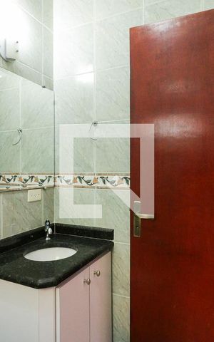 Casa para alugar com 241m², 3 quartos e 4 vagasBanheiro da Suíte 2