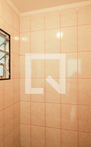 Casa para alugar com 241m², 3 quartos e 4 vagasQuarto e Banheiro de Serviço