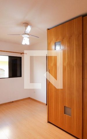 Casa para alugar com 241m², 3 quartos e 4 vagasSuíte 2
