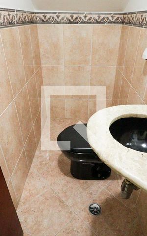 Casa para alugar com 241m², 3 quartos e 4 vagasLavabo