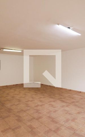 Casa para alugar com 241m², 3 quartos e 4 vagasGaragem