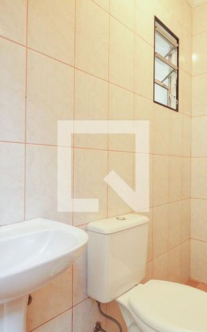 Casa para alugar com 241m², 3 quartos e 4 vagasQuarto e Banheiro de Serviço
