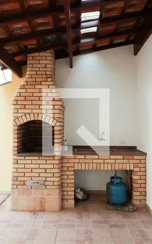 Casa para alugar com 241m², 3 quartos e 4 vagasChurrasqueira