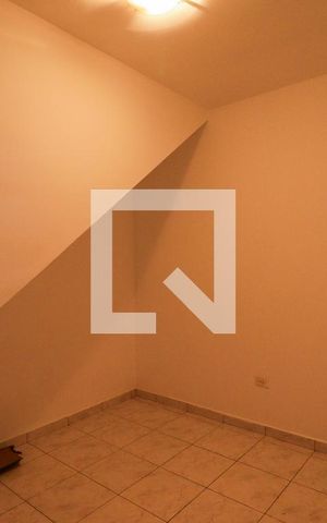 Casa para alugar com 241m², 3 quartos e 4 vagasGaragem - Quarto de Apoio