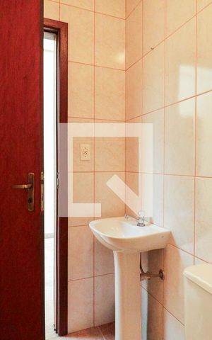 Casa para alugar com 241m², 3 quartos e 4 vagasQuarto e Banheiro de Serviço