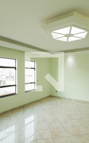 Casa para alugar com 241m², 3 quartos e 4 vagasSala