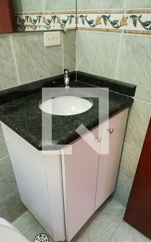 Casa para alugar com 241m², 3 quartos e 4 vagasBanheiro da Suíte 2