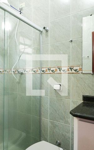 Casa para alugar com 241m², 3 quartos e 4 vagasBanheiro da Suíte 2