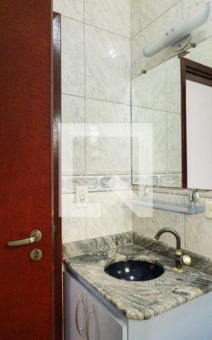 Casa para alugar com 241m², 3 quartos e 4 vagasBanheiro da Suíte 3
