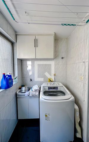 Apartamento à venda com 117m², 2 quartos e 1 vagaÁrea de Serviço