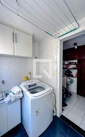 Apartamento à venda com 117m², 2 quartos e 1 vagaÁrea de Serviço