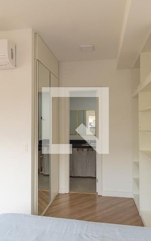 Studio à venda com 38m², 1 quarto e 1 vaga Studio à venda com 38m², 1 quarto e 1 vagaStudio