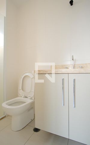 Apartamento para alugar com 68m², 2 quartos e 1 vagaBanheiro da Suíte