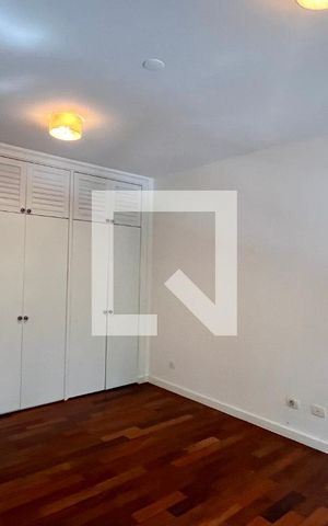 Apartamento à venda com 310m², 3 quartos e 2 vagas Apartamento à venda com 310m², 3 quartos e 2 vagasQuarto 2
