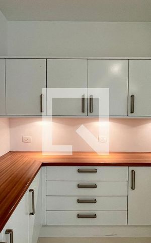 Apartamento à venda com 310m², 3 quartos e 2 vagas Apartamento à venda com 310m², 3 quartos e 2 vagasCozinha