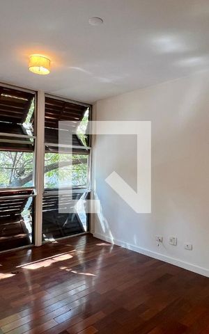 Apartamento à venda com 310m², 3 quartos e 2 vagas Apartamento à venda com 310m², 3 quartos e 2 vagasQuarto 2