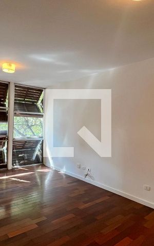 Apartamento à venda com 310m², 3 quartos e 2 vagas Apartamento à venda com 310m², 3 quartos e 2 vagasQuarto 3