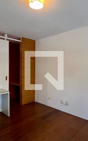 Apartamento à venda com 310m², 3 quartos e 2 vagas Apartamento à venda com 310m², 3 quartos e 2 vagasSala