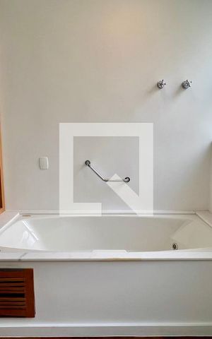 Apartamento à venda com 310m², 3 quartos e 2 vagas Apartamento à venda com 310m², 3 quartos e 2 vagasQuarto 3