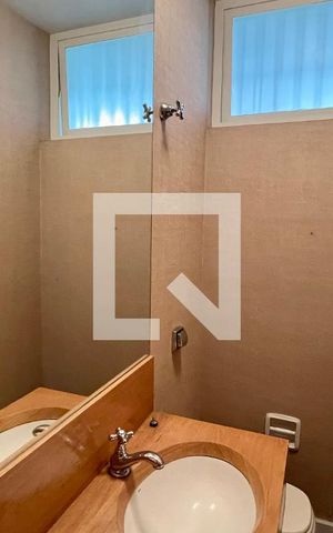 Apartamento à venda com 310m², 3 quartos e 2 vagas Apartamento à venda com 310m², 3 quartos e 2 vagasLavabo